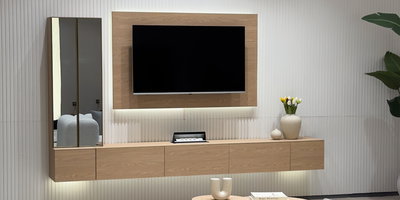 Aydınlatmalı modern ahşap Vena Tv Ünitesi, duvara monte tasarımı, geniş çekmeceleri ve aynalı konsoluyla şık bir yaşam alanı sunar. Modern inegol mobilya kalitesi.