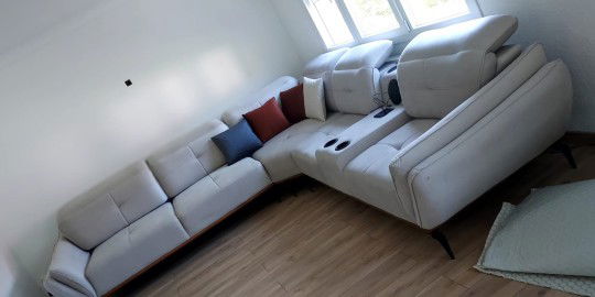 Senem Özel - Fransa - Mobilyam İnegölden