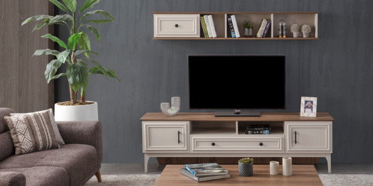 Modern ve klasik çizgileri buluşturan Malta Tv Ünitesi, krem ve ahşap tonlarıyla evinize sıcaklık katıyor. Kaliteli İnegöl mobilya işçiliğiyle üretilmiştir.