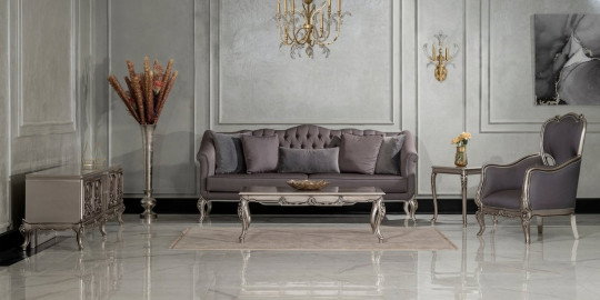 Picasso Koltuk Takımı: Zarif gümüş detaylı gri klasik sofa, şık salonda sergileniyor. Harika inegöl mobilya kampanyaları fırsatını kaçırmayın.