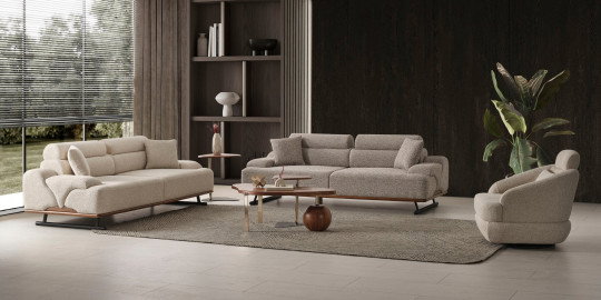 Modern ve konforlu Strive Koltuk Takımı, bej renkli dokulu kumaşı, ahşap detayları ile şık bir inegol mobilya seçeneğidir.