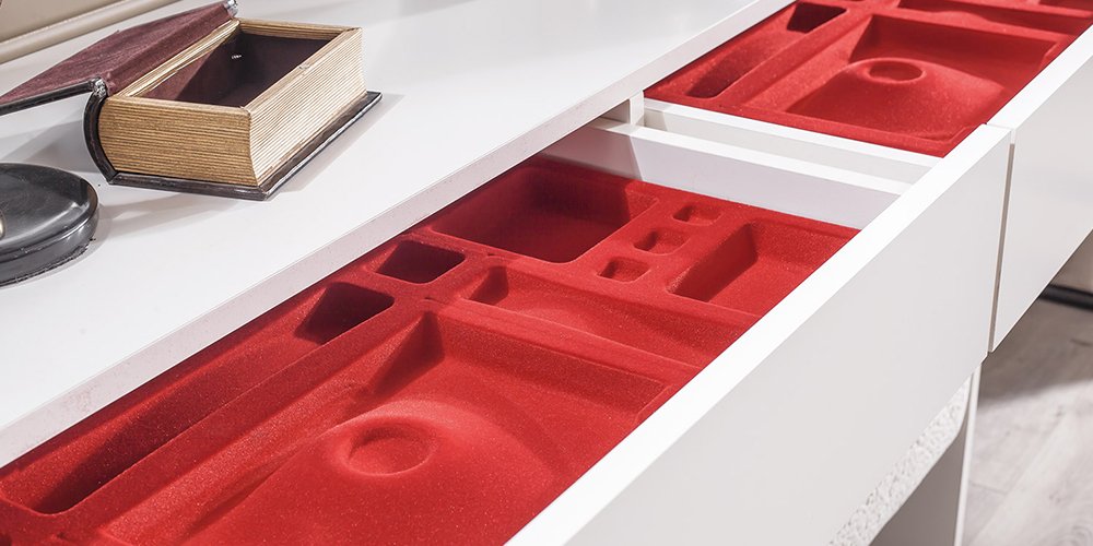 Prada Yatak Odası Takımı Teşhirden