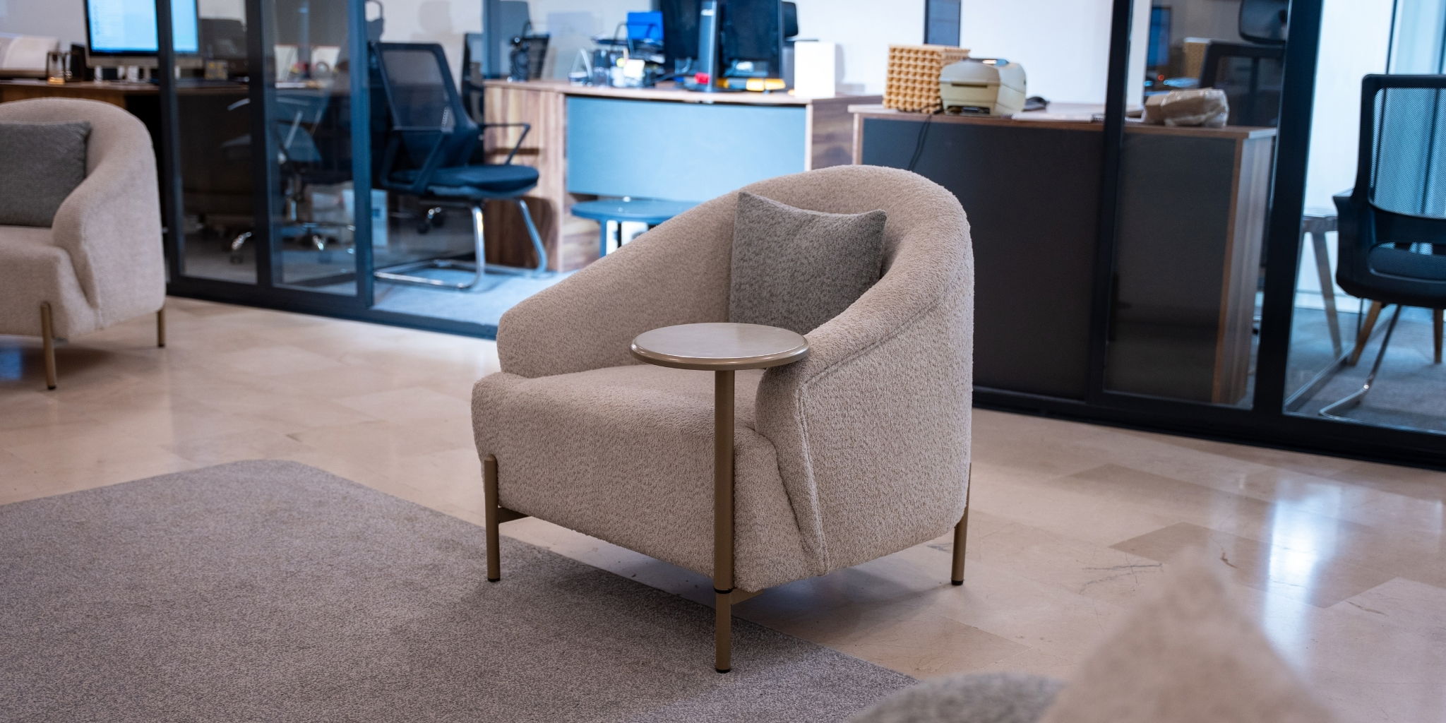 Duru Koltuk Takımı Teşhirden